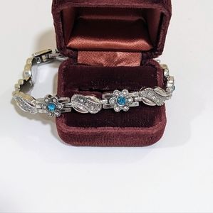 Vintage Jewelry. Lot # 16 Pieces. All usable. Bracelets Necklaces  Rings.